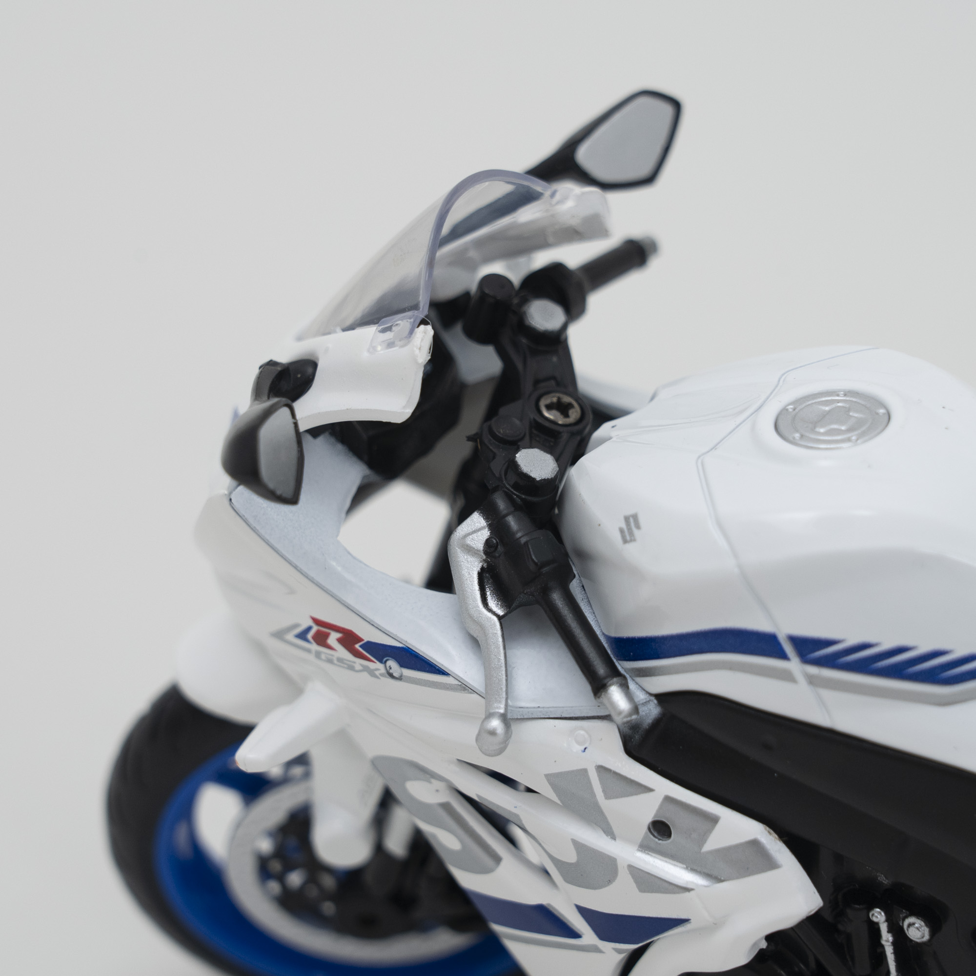 『人気オートバイモデル』1/12 SUZUKI　鈴木 GSX-R1000 オートバイ｜ショックアブソーバ機能があり·車輪は回転可能·ハンドルが左右回す可能·車体を忠実に再現|undefined