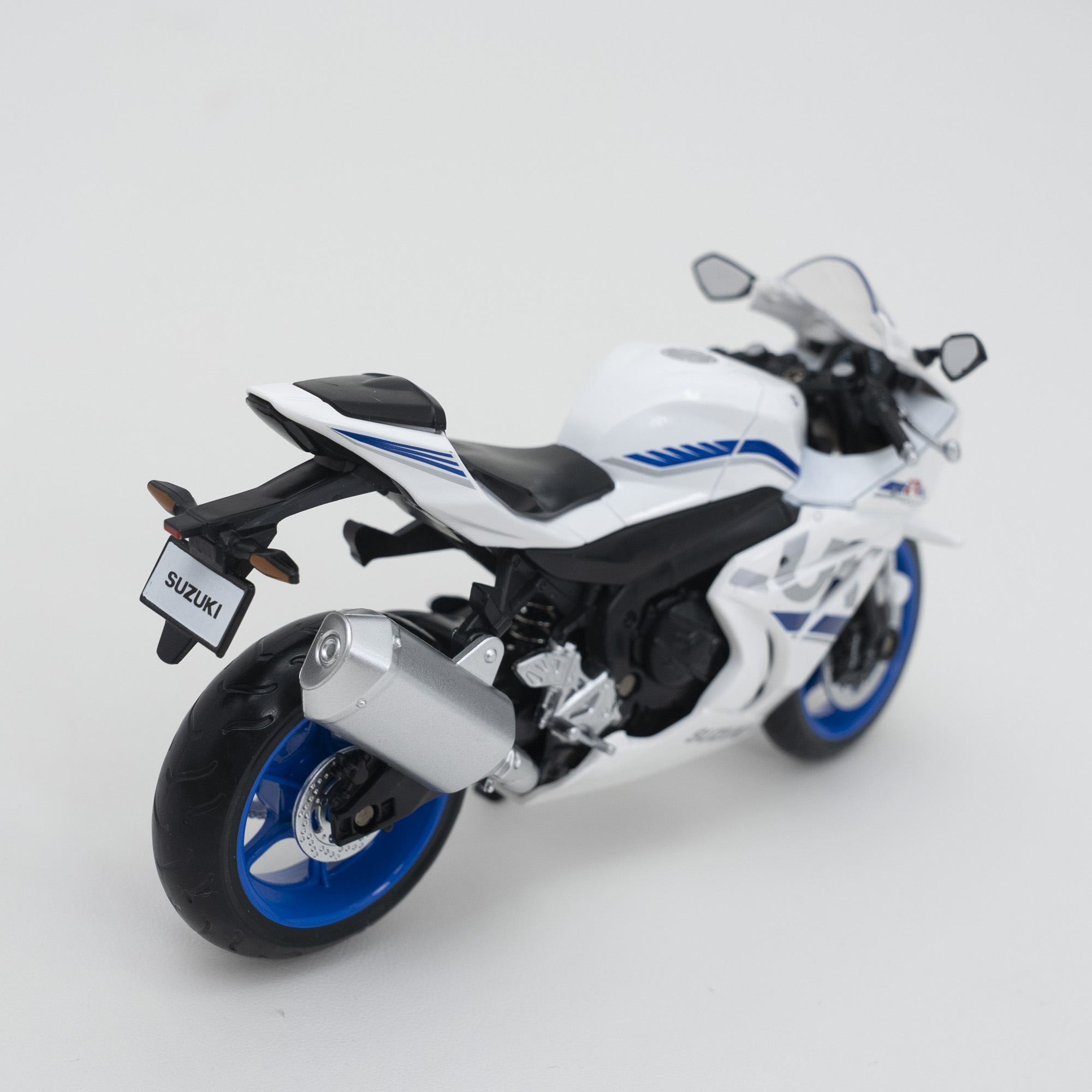 『人気オートバイモデル』1/12 SUZUKI　鈴木 GSX-R1000 オートバイ｜ショックアブソーバ機能があり·車輪は回転可能·ハンドルが左右回す可能·車体を忠実に再現|undefined